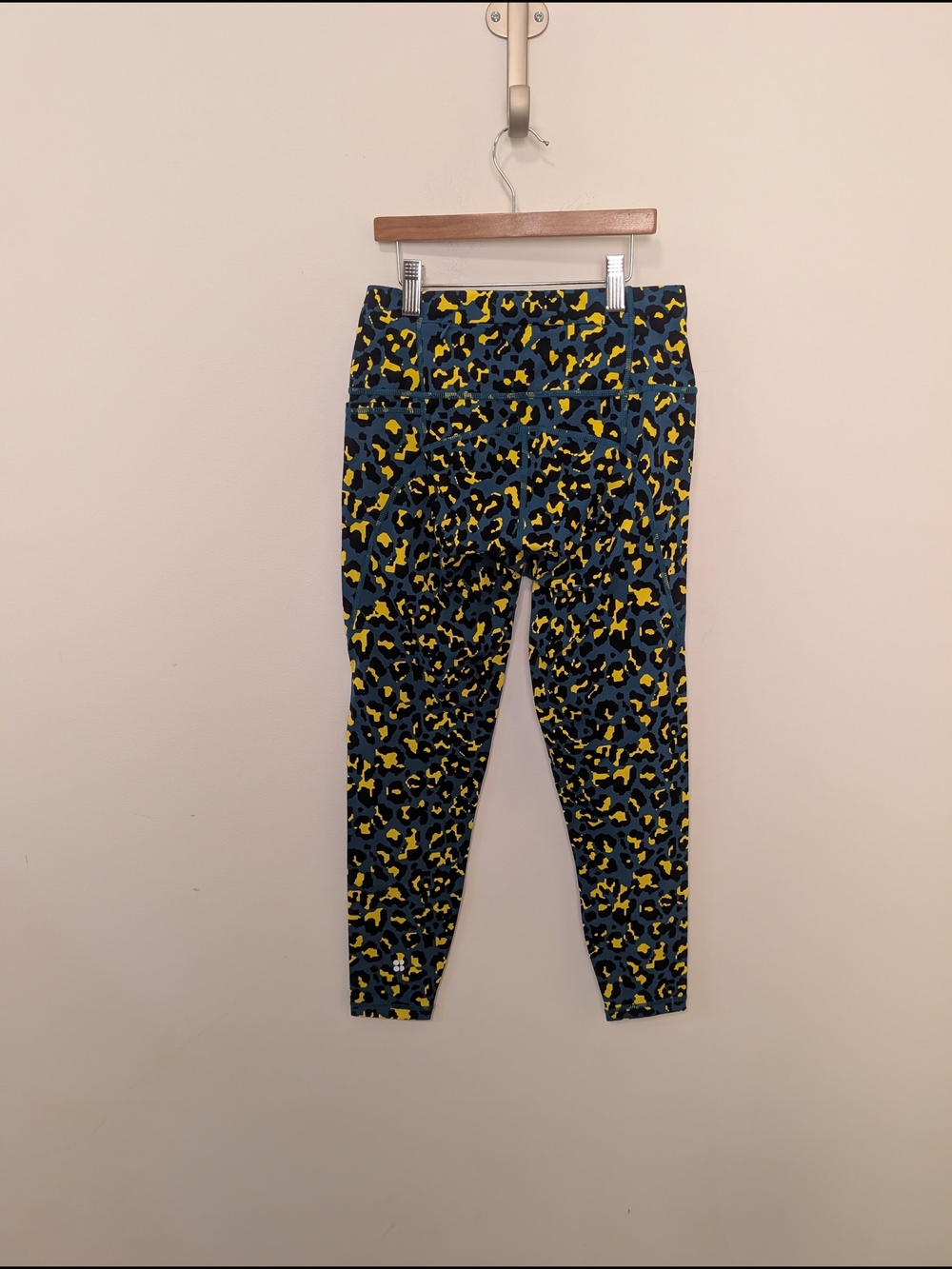 Sweaty Betty Power 7/8 Length Blue & Yellow Leopard Print Leggings Women's Sz 4 - Picture 8 of 10